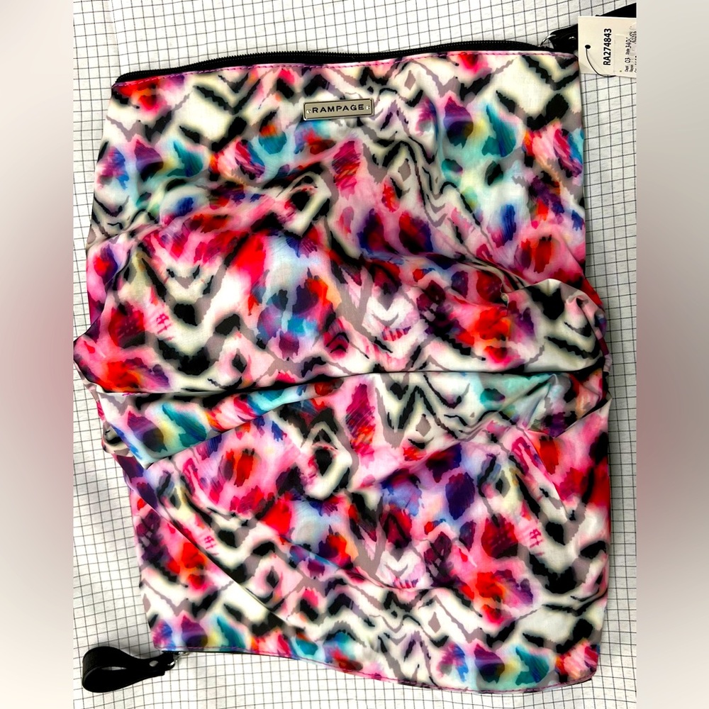 Cosmetic case. NWT.  Lots of room